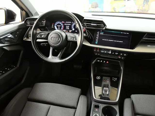 Audi A3 30 TFSI S-Tronic Sedan