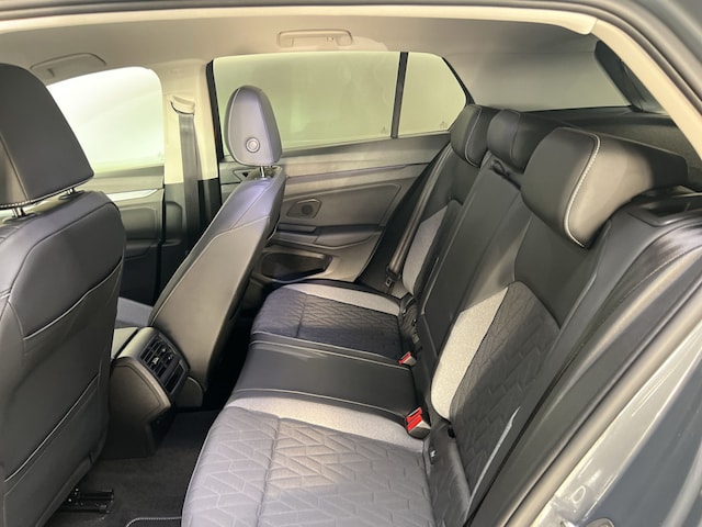 Volkswagen Golf 1.5 TSI