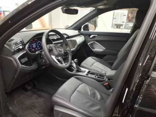 Audi Q3 35 TDI S-Line S-Tronic