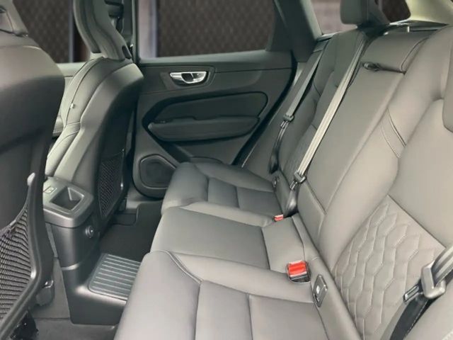 Volvo XC60 AWD Dark Plus T6