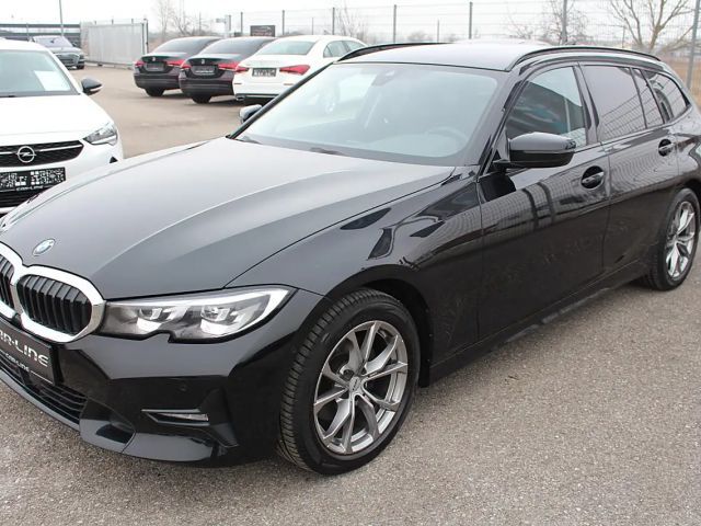 BMW 320 320d Sport Line Touring xDrive