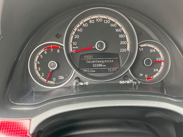 Volkswagen up! 1.0 TSI GTI