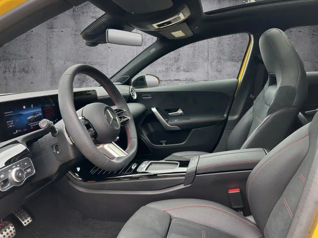 Mercedes-Benz A 200 AMG Line