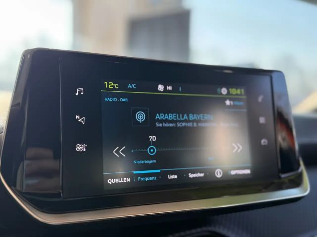 Peugeot E-2008 Active Pack