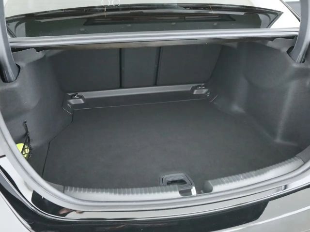 Mercedes-Benz C 300 AMG Line C 300 d Sedan