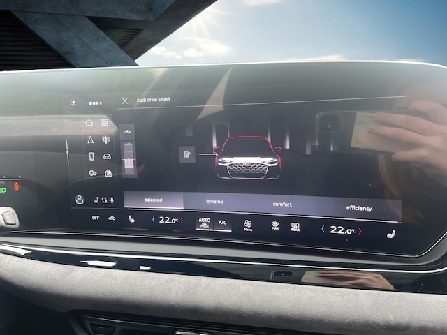 Audi A6 Avant Quattro S-Tronic