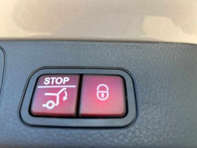 Mercedes-Benz GLB 220 4MATIC AMG Line