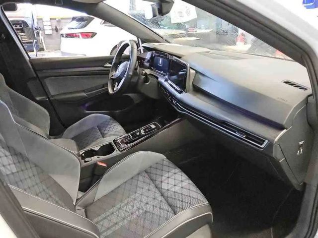 Volkswagen Golf DSG R-Line