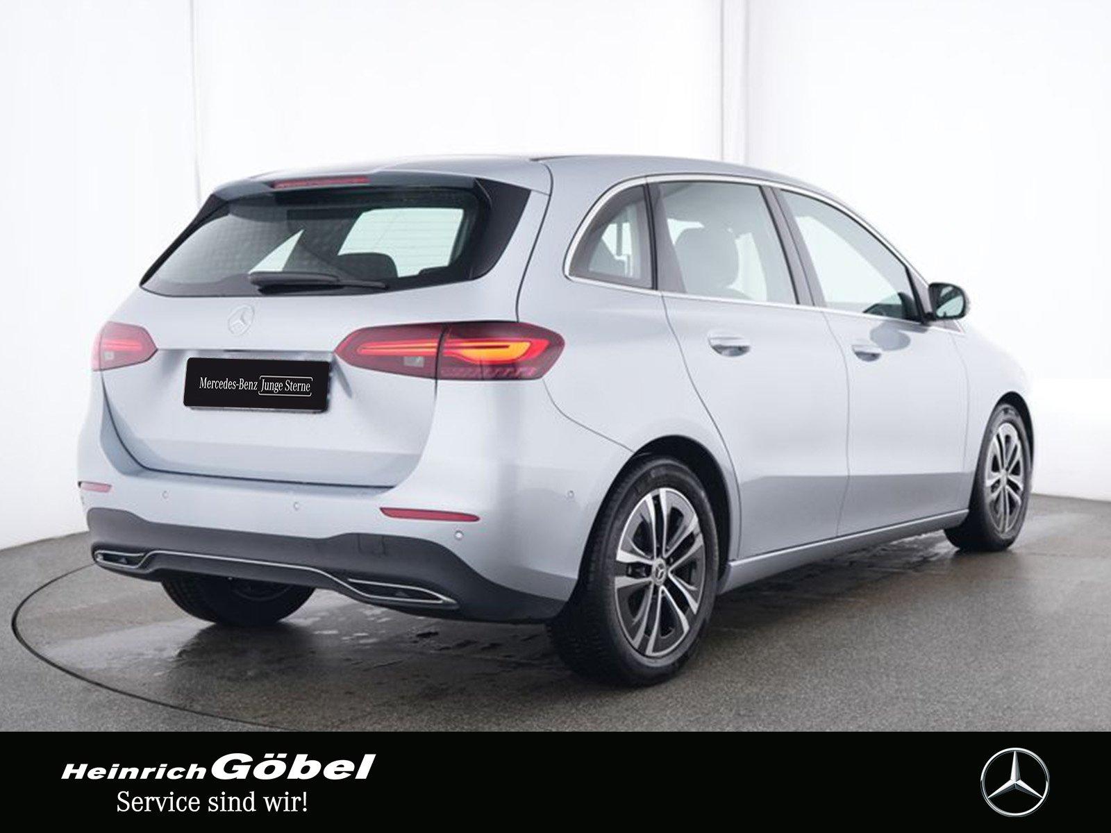 Mercedes-Benz B 200 Progressive Sedan