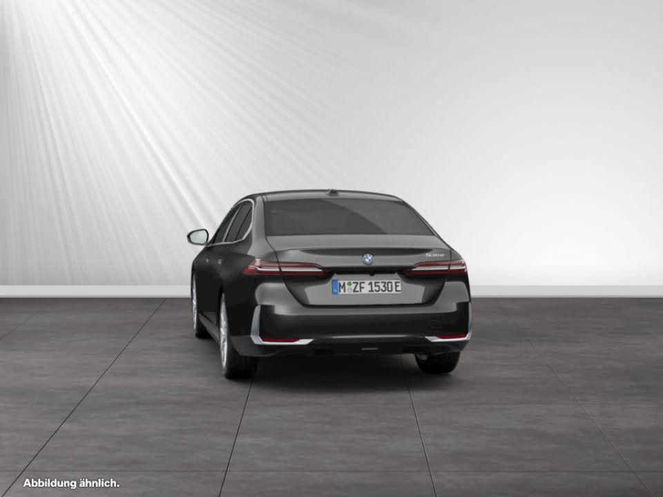 BMW 530 530e Sedan