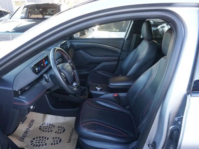 Ford Mustang Mach-E AWD Extended range