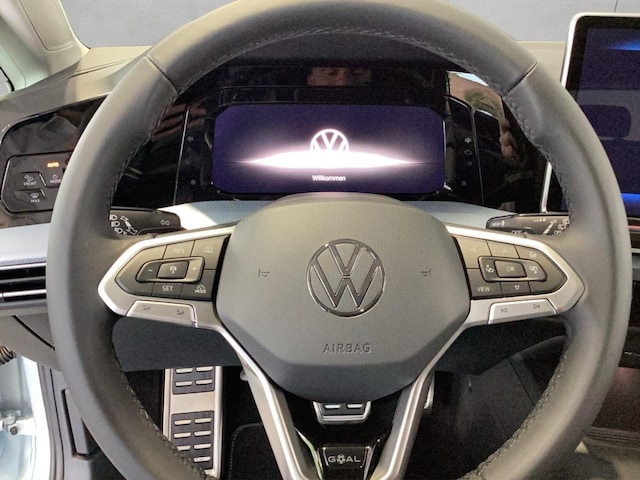 Volkswagen Golf DSG Plus