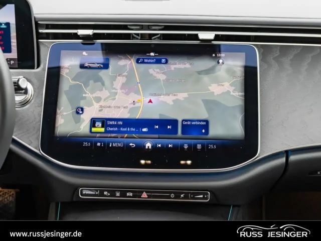 Mercedes-Benz E 220 AVANTGARDE E 220 d Estate