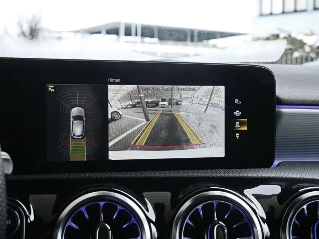 Mercedes-Benz A 250 A 250 e AMG Line