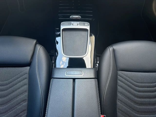 Mercedes-Benz CLA 200 CLA 200 d Shooting Brake