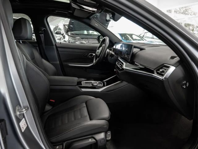 BMW 330 330i M-Sport Sedan