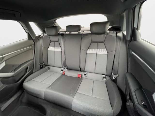 Audi A3 35 TFSI S-Line S-Tronic Sportback