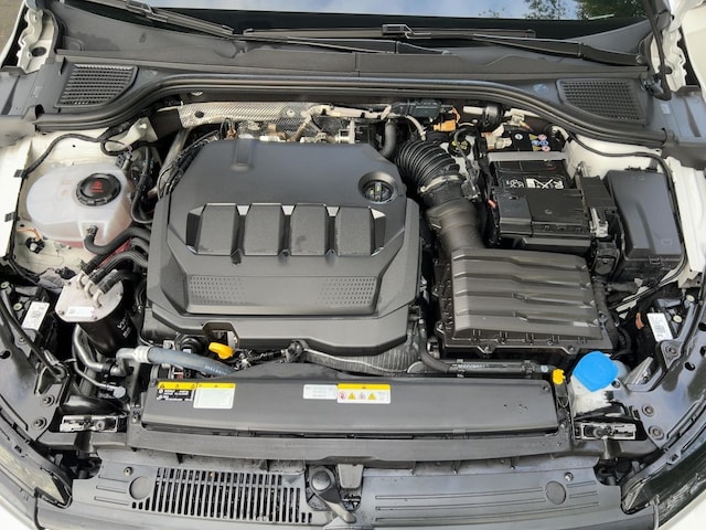 Volkswagen Golf 2.0 TDI DSG Golf VIII Variant