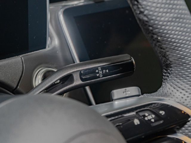 Mercedes-Benz E 200 AMG Line Sedan