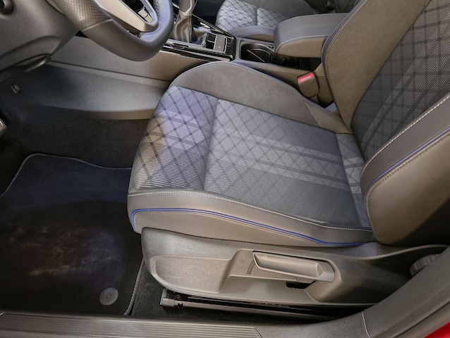 Volkswagen Golf 1.5 TSI Golf VIII