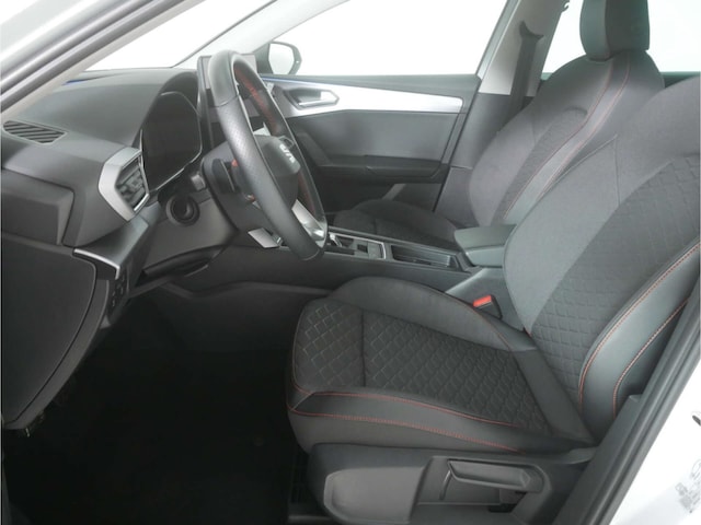 Seat Leon 1.5 eTSI FR-lijn Sportstourer