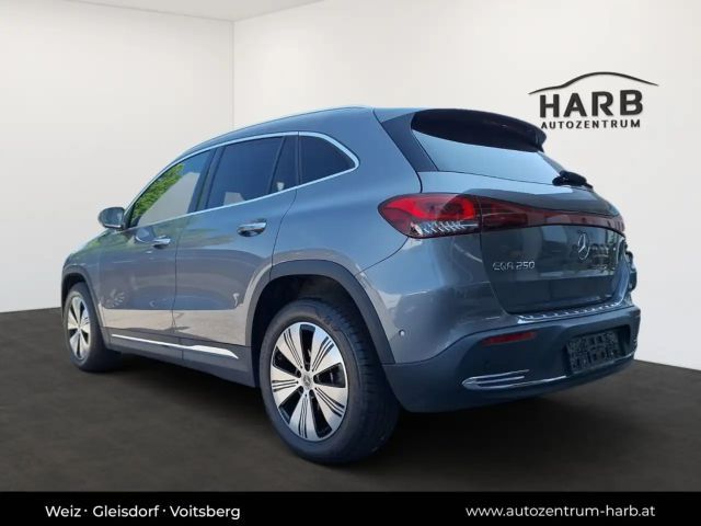 Mercedes-Benz EQA 250