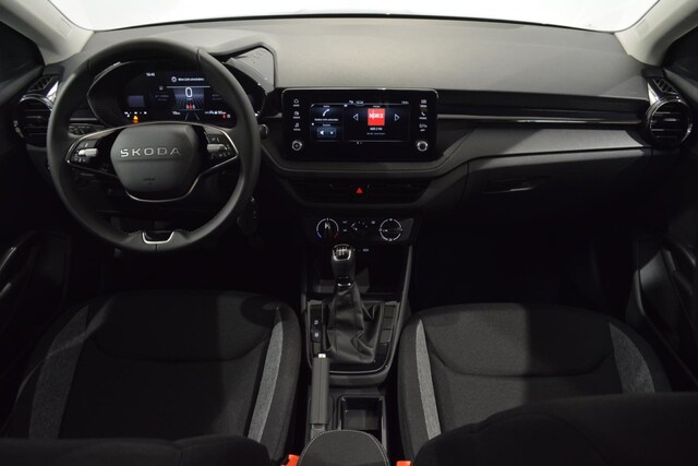 Skoda Fabia Fabia Essence 1,0l MPI, LED, PDC hinten, Lane