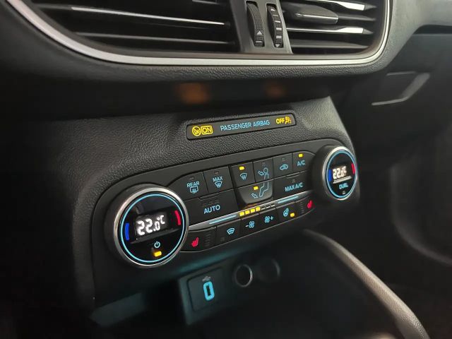 Ford Focus Cool & Connect EcoBoost