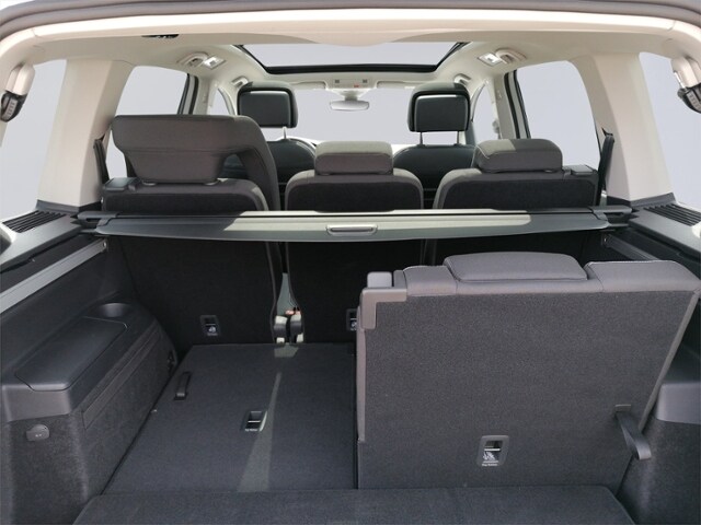 Volkswagen Touran 1.5 TSI DSG R-Line