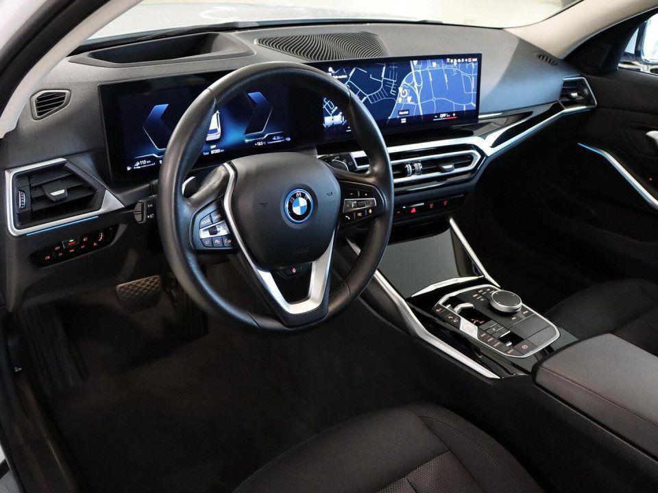 BMW 320 320e Touring