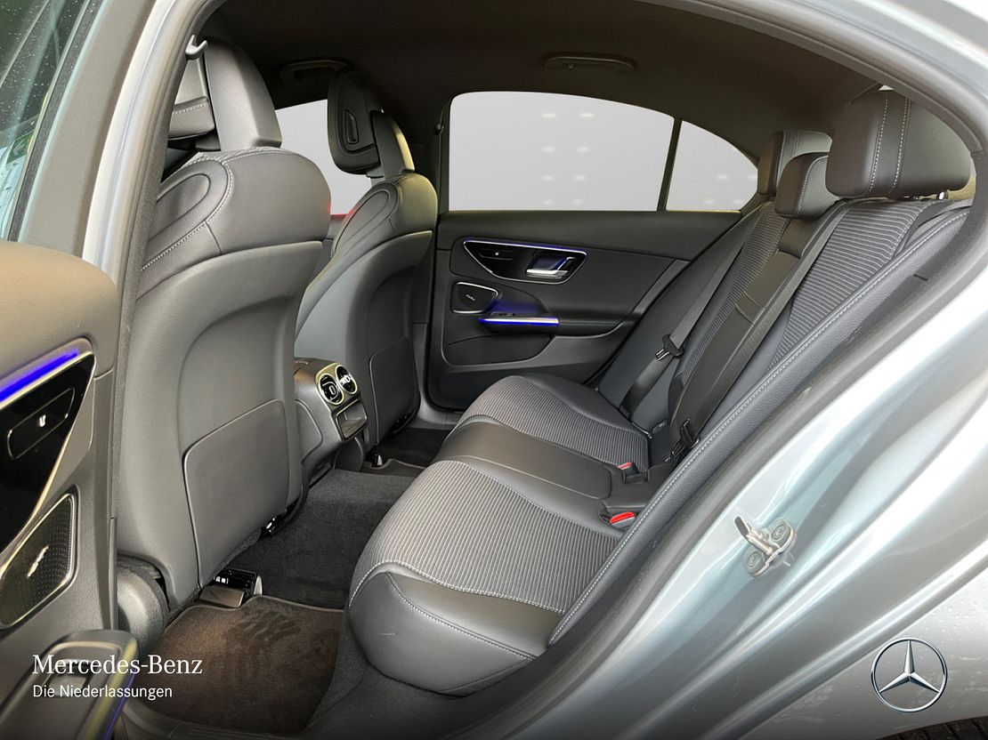 Mercedes-Benz C 180 AVANTGARDE Sedan