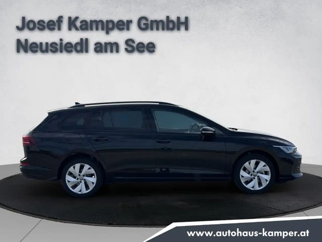 Volkswagen Golf Life Variant