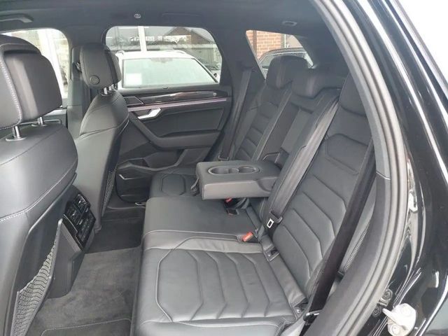 Volkswagen Touareg 4Motion R-Line