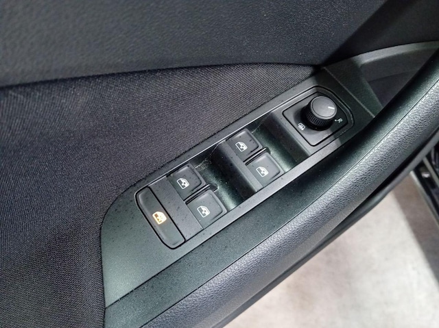 Skoda Scala SCALA Essence DSG AHK/Navi über SmartLink/LED/Temp