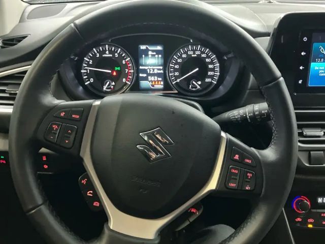 Suzuki S-Cross Hybrid