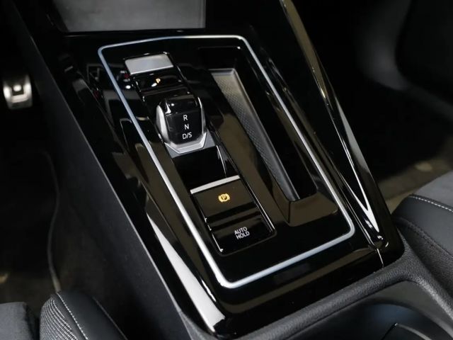 Volkswagen Golf 1.5 eTSI DSG Golf VIII