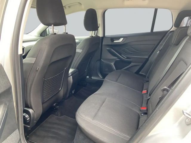 Ford Focus Cool & Connect EcoBoost Wagon