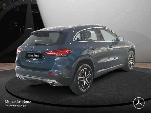 Mercedes-Benz GLA 200 Progressive