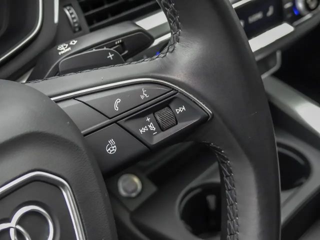 Audi A4 40 TFSI Quattro Sedan