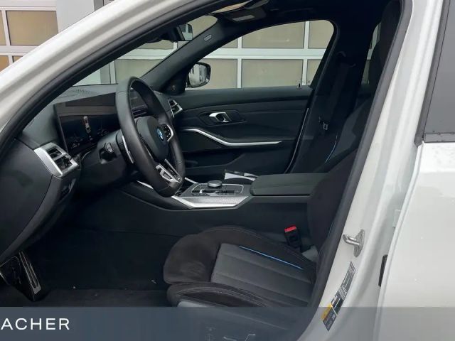 BMW 330 330e M-Sport Touring