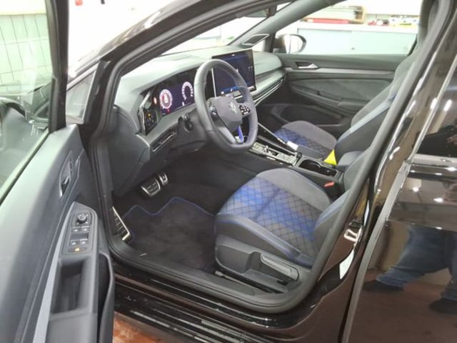 Volkswagen Golf 2.0 TSI DSG Golf VIII