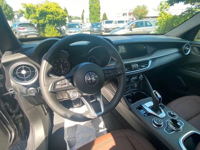 Alfa Romeo Stelvio AT8 Q4 TI Turbo