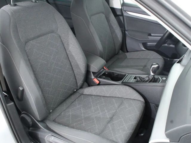 Volkswagen Golf Life Variant