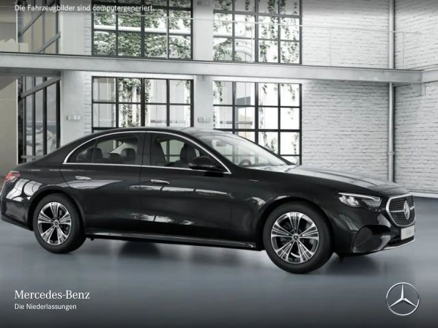 Mercedes-Benz E 200 AVANTGARDE Sedan