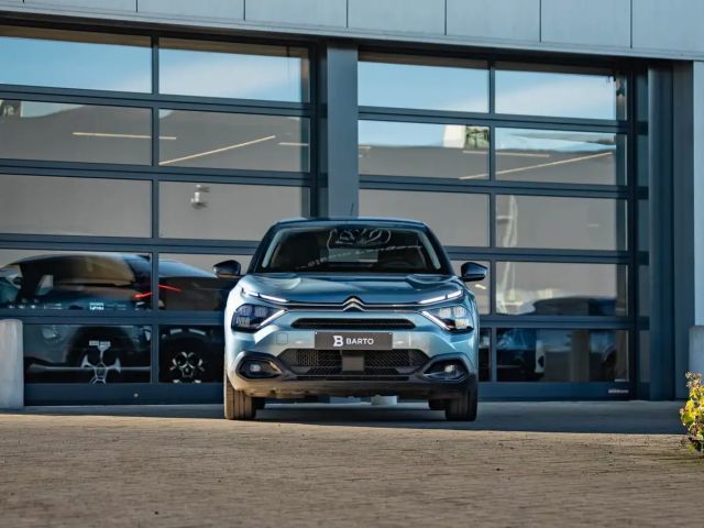 Citroën C4 1.2 Benz MT6 | Camera | Parkeersens a | Keyless...