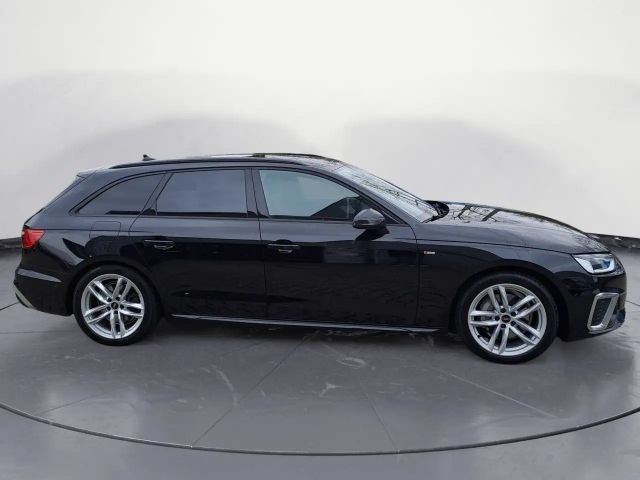 Audi A4 40 TFSI Quattro S-Line S-Tronic