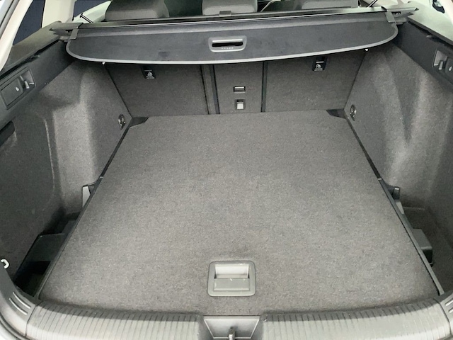 Volkswagen Golf 1.0 TSI Life Variant