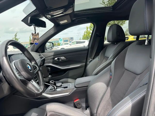 BMW 330 330i M-Sport Sedan