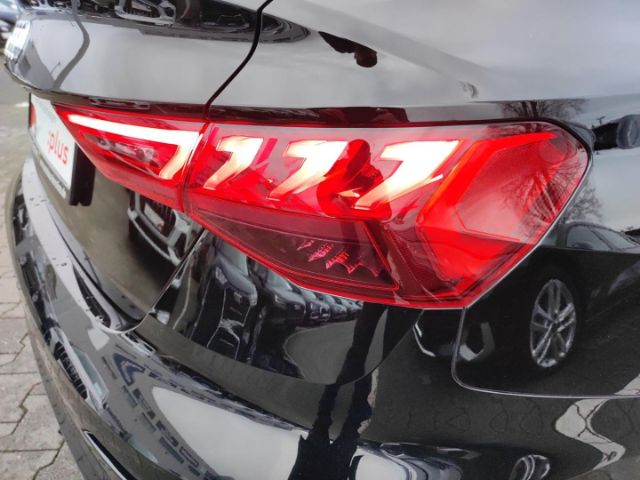 Audi A3 30 TFSI S-Tronic Sedan