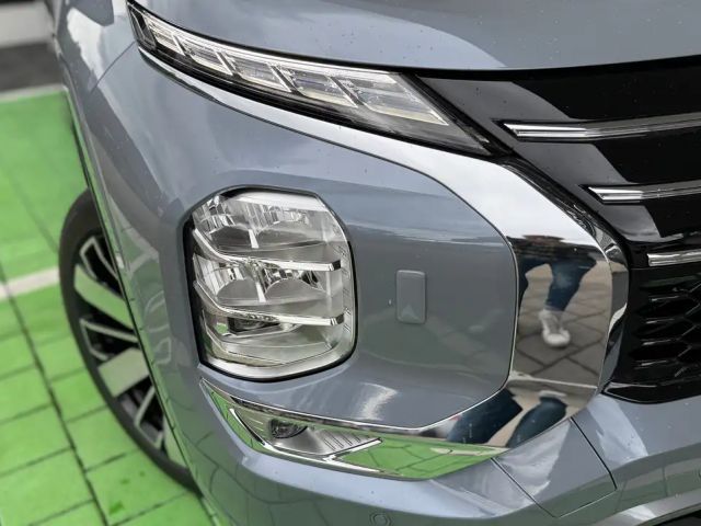 Mitsubishi Outlander 4WD PHEV